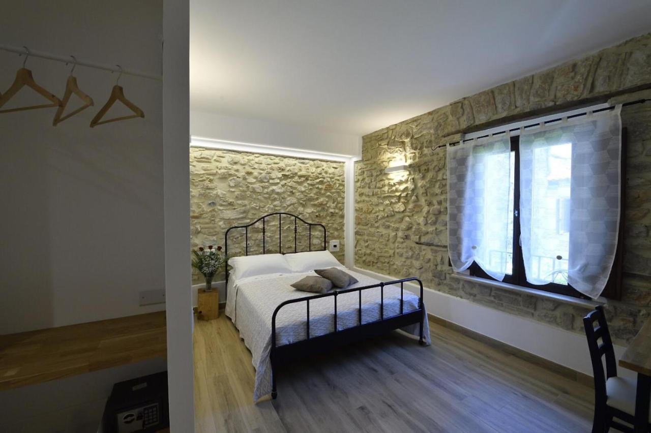 פונדי Le Benedettine Affittacamere Relais מראה חיצוני תמונה